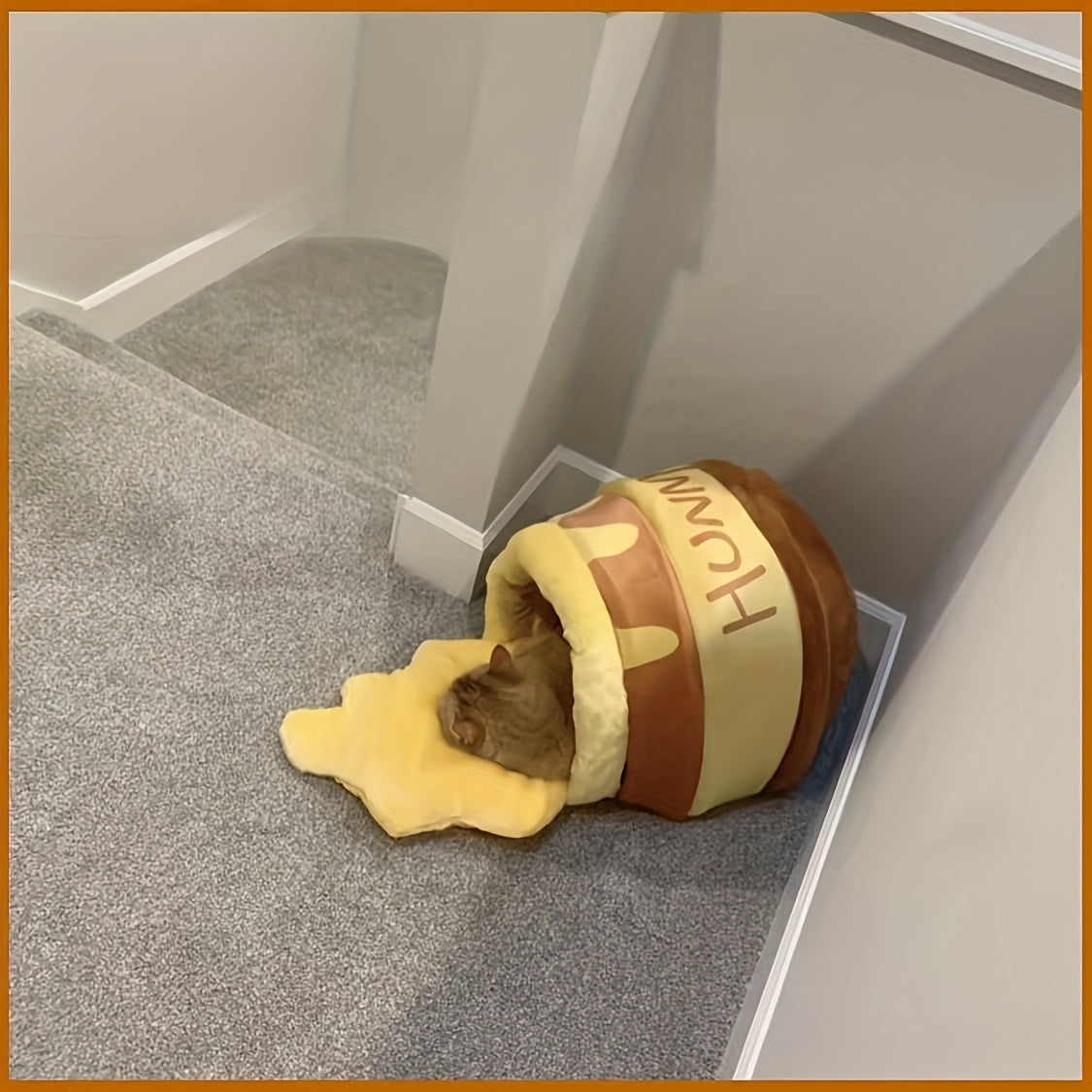 [Cozy Cat Bed] Cozy Winter 1pc Honey Pot Shaped Cat Bed | Removable Washable Thick PP Pads, Contemporary Style Durable Soft Cat Nest for Indoor Cats, Perfect Gift for Pet Lovers