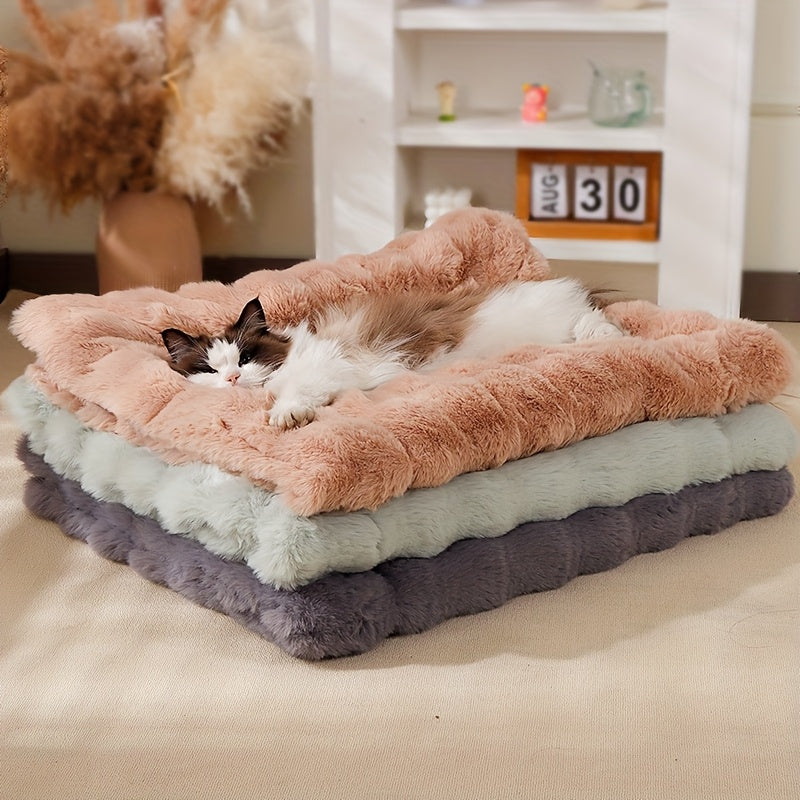 [Plush Pet Bed] Soft, Warm, Luxurious Plush Pet Bed for Dogs & Cats | Rectangular Polyester Blanket in Assorted Colors | All-Season Comfort, Ideal for Small to Large Breeds
