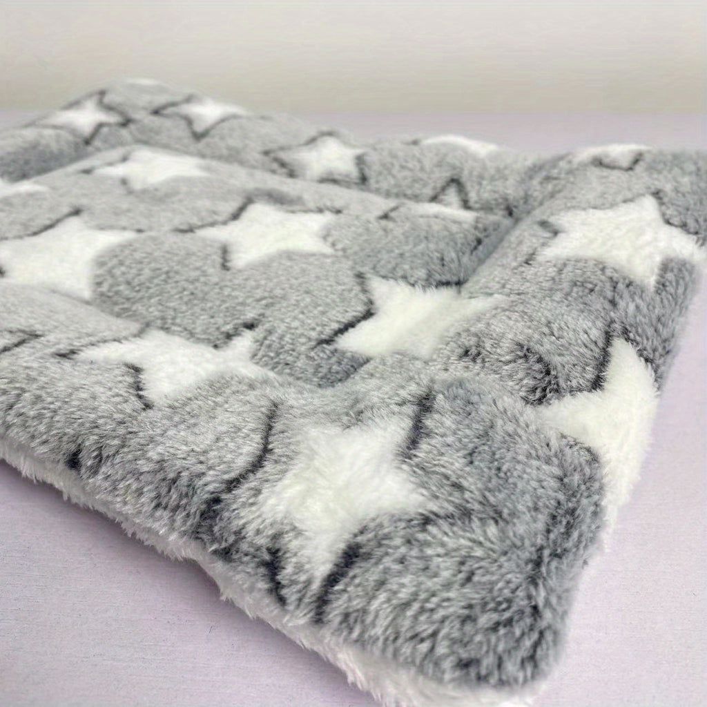 [Cozy Pet Mat] Soft, Thickened Plush Pet Mat | Cozy All-Season Warm Blanket for Cats & Dogs | Machine-Washable, Durable Polyester, Star Patterned Design